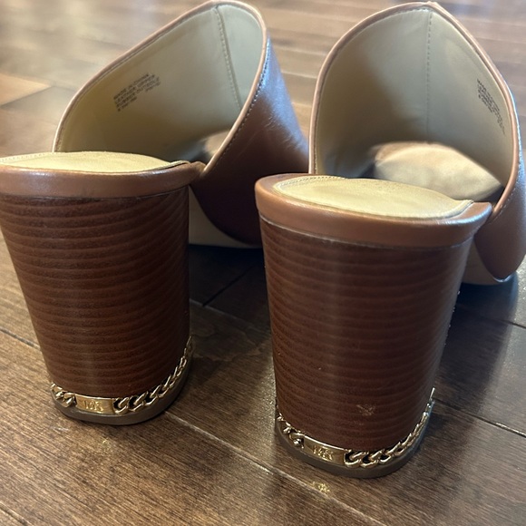 Michael Kors block heel mules - Picture 8 of 10